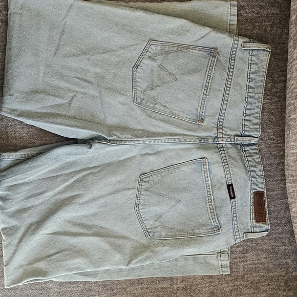 Wrangler Light Blue Denim Jeans - Picture 3 of 3